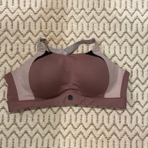 Underarmour sports bra